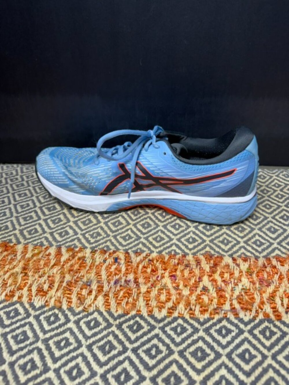 Asics GT-2000 Woman's Size 11 - Picture 7 of 12
